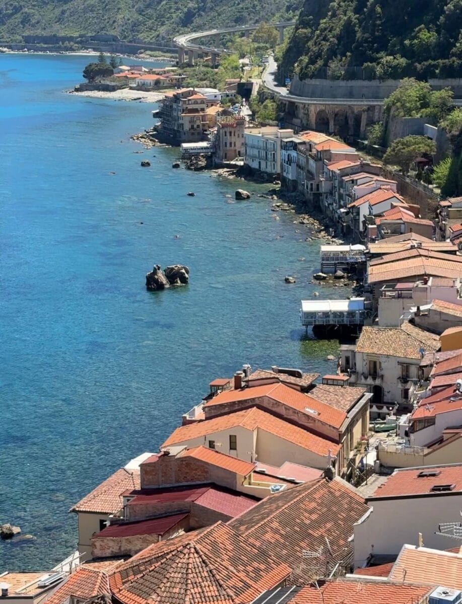 Una panoramica di Chianalea di Scilla